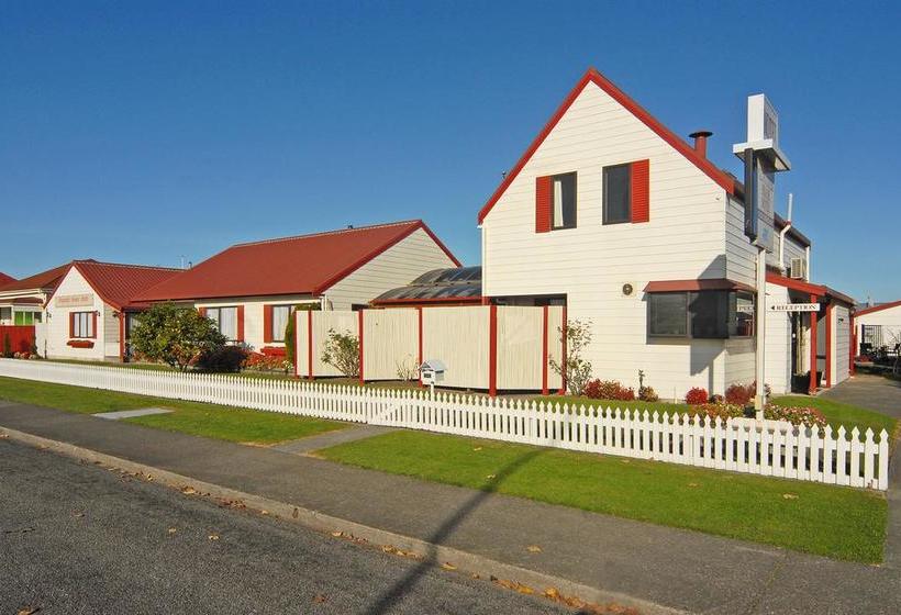 Gloucester House Motel 14