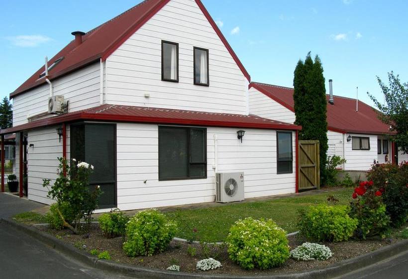 Gloucester House Motel 19