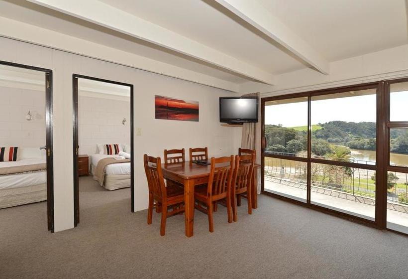 Falls Motel & Waterfront Campground 14