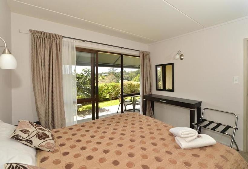 Falls Motel & Waterfront Campground 16