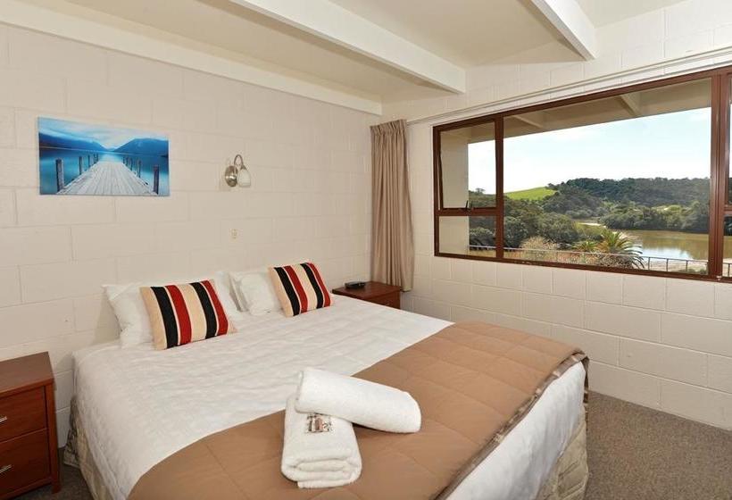 Falls Motel & Waterfront Campground 17