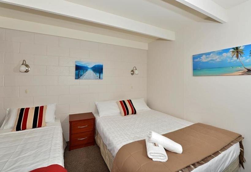 Falls Motel & Waterfront Campground 19