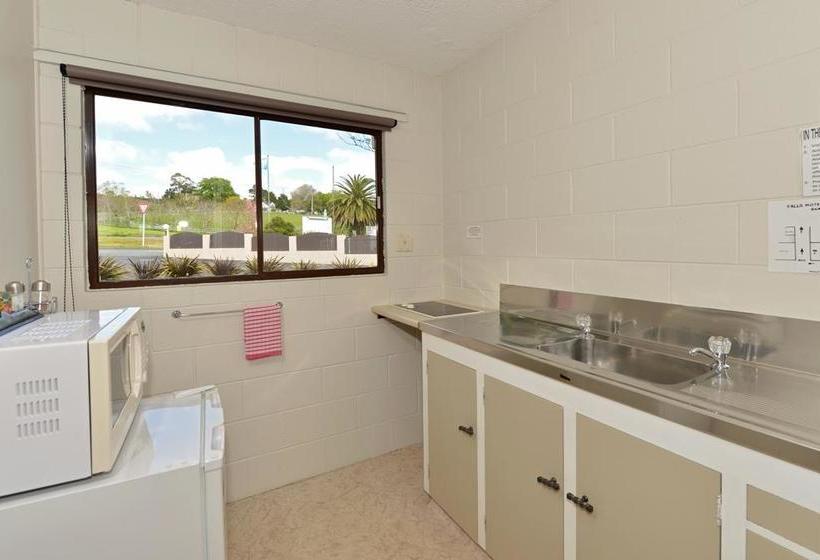 Falls Motel & Waterfront Campground 9