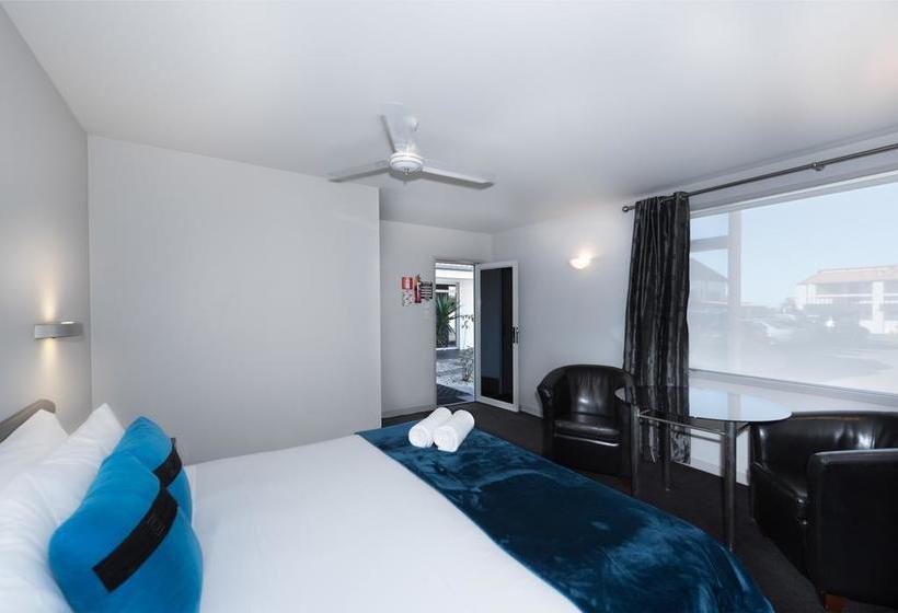 Motel The Tauranga On The Waterfront 11