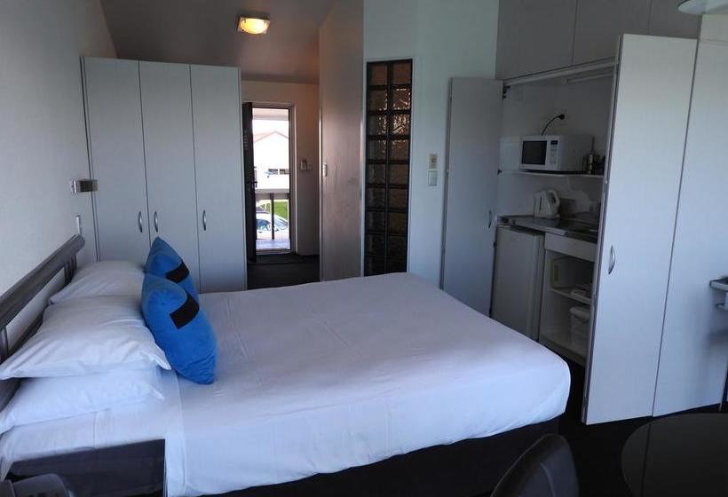 Motel The Tauranga On The Waterfront 15