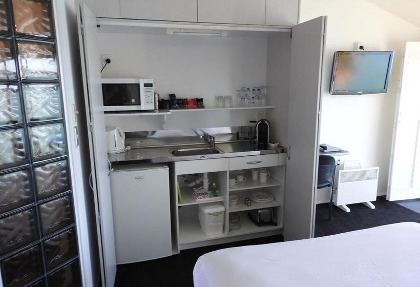 Motel The Tauranga On The Waterfront 20