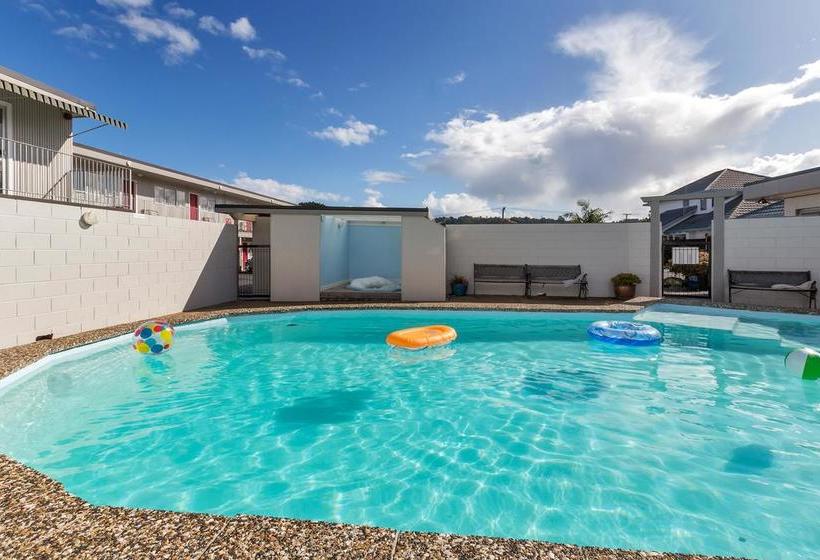 Continental Motel 19