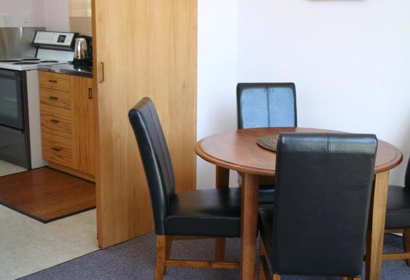 Apostles View Motel 7