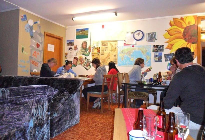 Hostel A Plus Samurai Lodge Backpackers 7