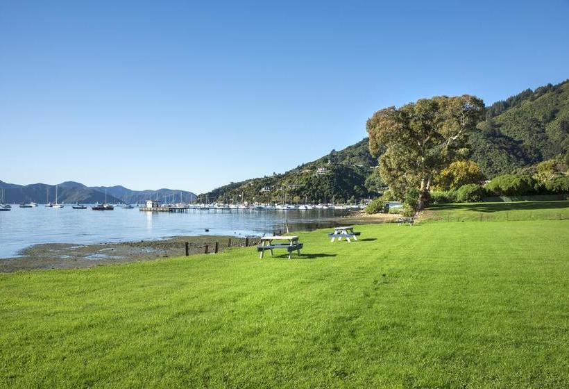 Bay Vista Waterfront Motel 19