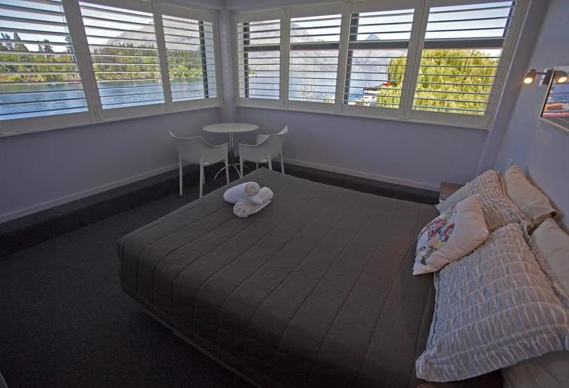 Hostel Absoloot Value Accommodation 18