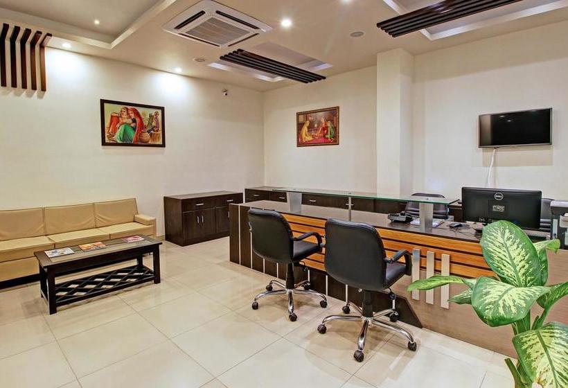 Hotel Nawalgarh Plaza 15