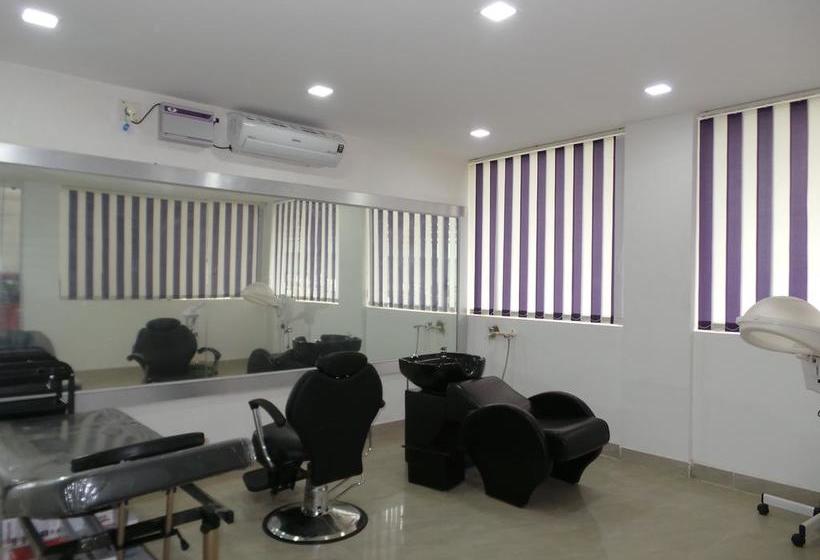 Hostel Keh Olive Castles Pg For Women 6