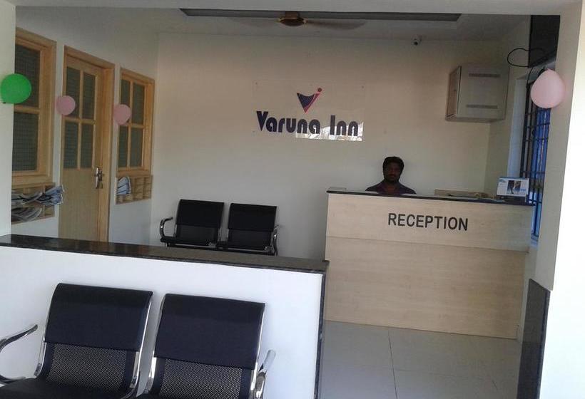 Hotel Varuna Inn 9
