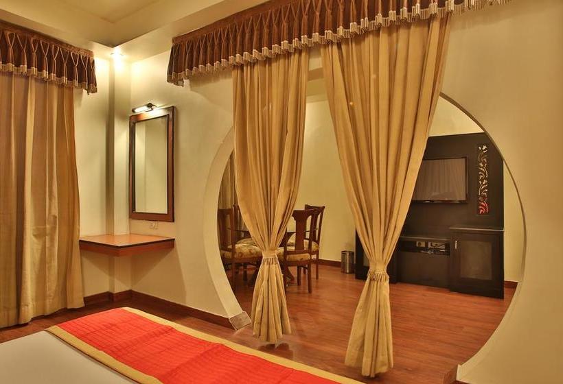 Hotel The Grand Chandiram 11