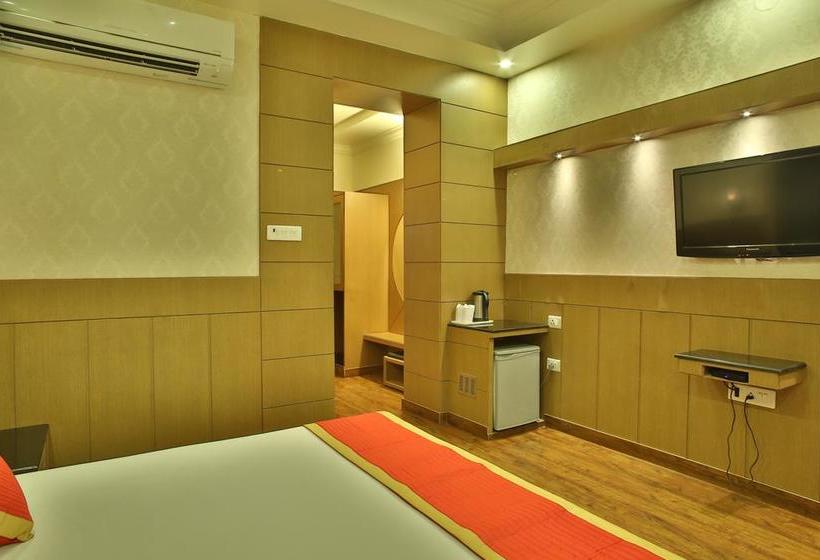 Hotel The Grand Chandiram 2