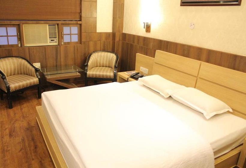 Hotel The Grand Chandiram 3