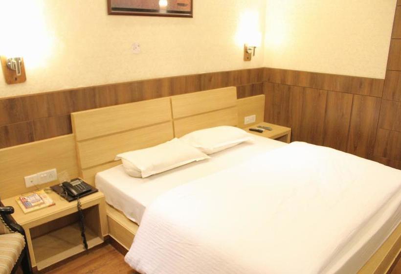 Hotel The Grand Chandiram 4