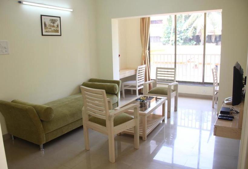 Hotel Pramila Court 4