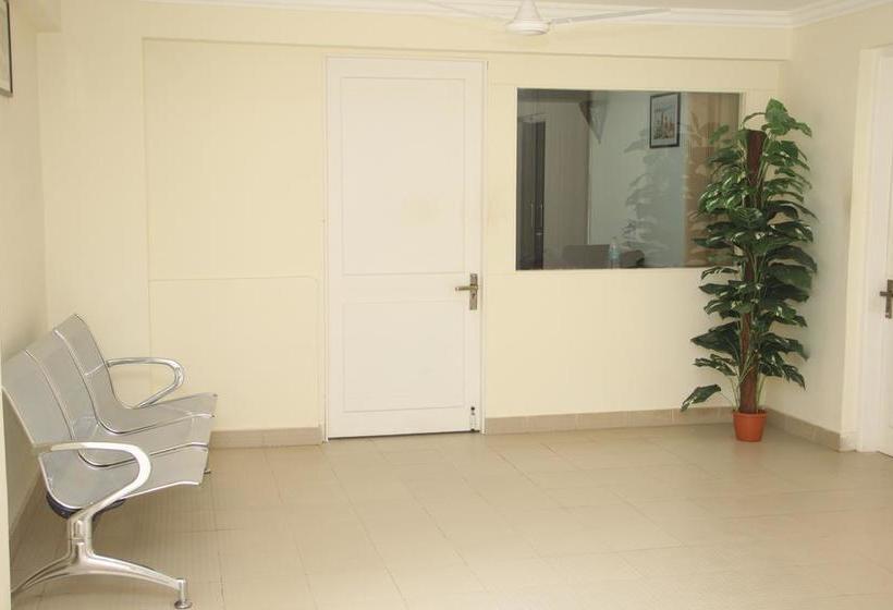 Hotel Pramila Court 6