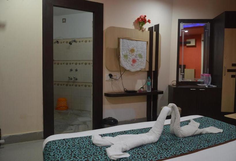 Hotel Jeevan Sandhya 13