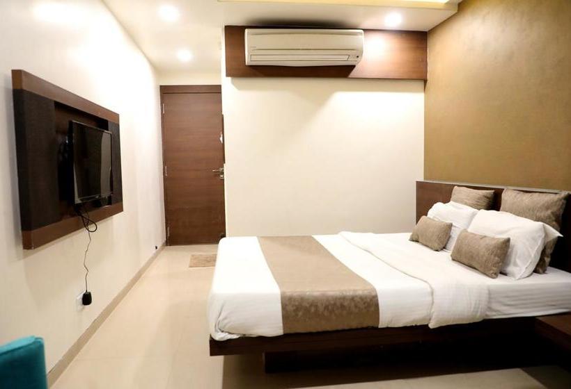 Bed and Breakfast Adarsh Palace