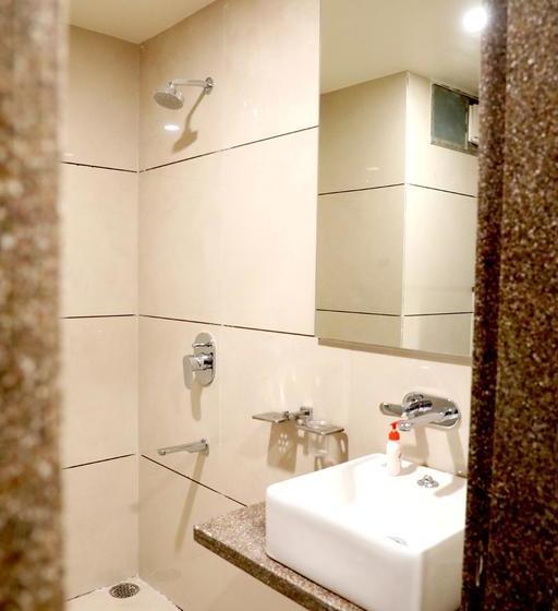 Bed and Breakfast Adarsh Palace 11