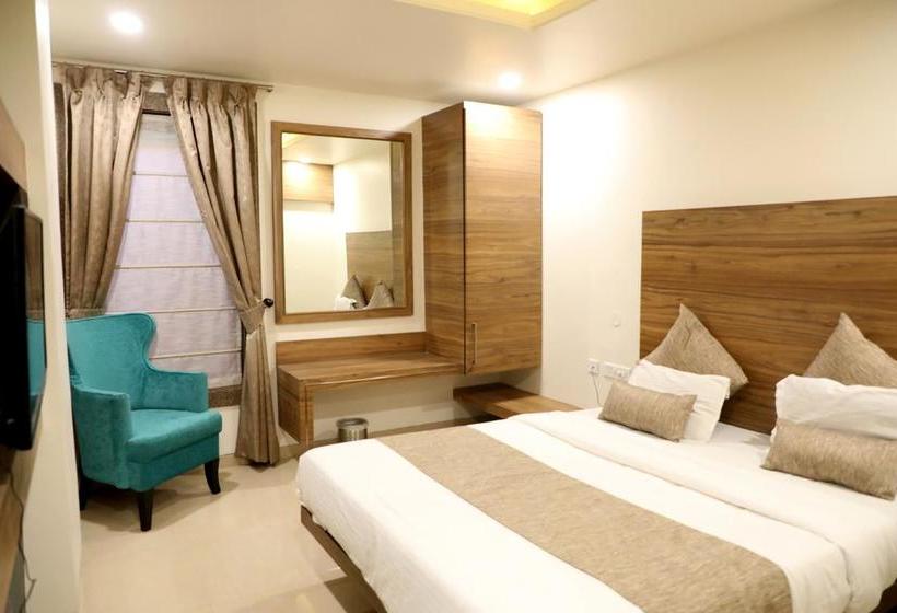 Bed and Breakfast Adarsh Palace 3