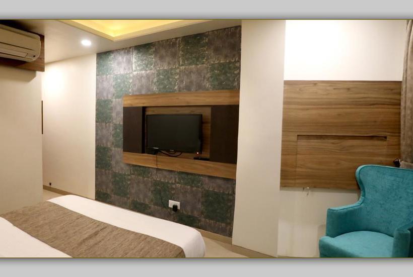 Bed and Breakfast Adarsh Palace 4