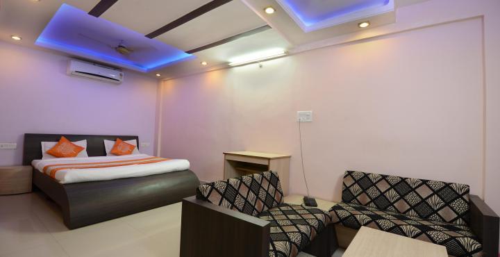 Bed and Breakfast Adarsh Palace 8