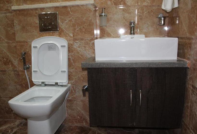 Hotel Indira Homes 3