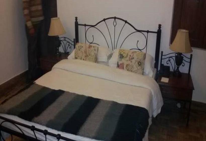 Hotel The Amber Vermont Estate 13