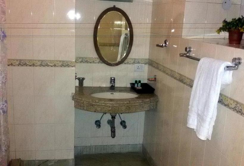 Hotel The Amber Vermont Estate 16