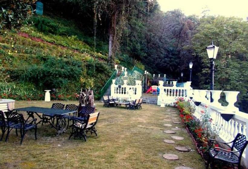 Hotel The Amber Vermont Estate 5