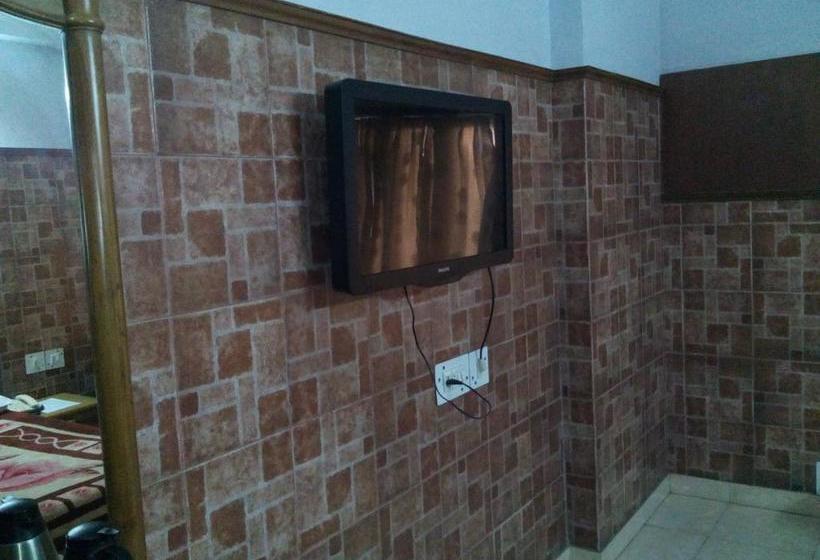 Mansar Hotel Jammu 17