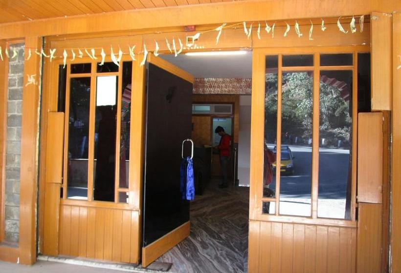 Hotel Meenakshi 8