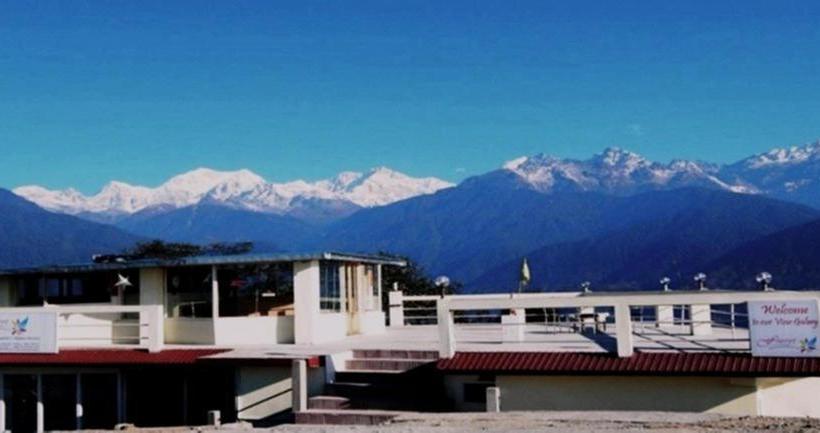 Floret Hotel & Resorts 1