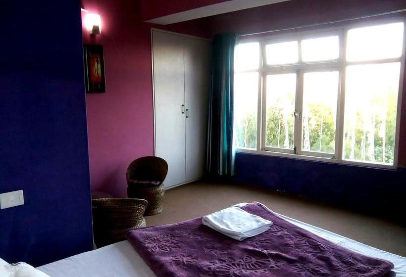 Floret Hotel & Resorts 15