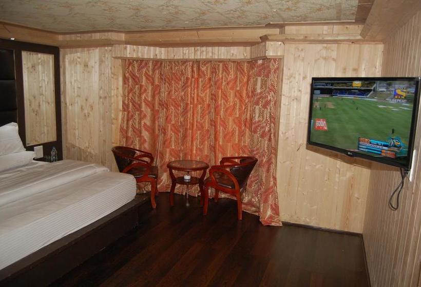 Hotel Zahgeer Continental 14