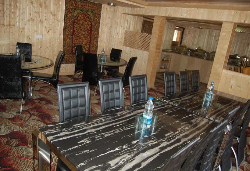 Hotel Zahgeer Continental 16