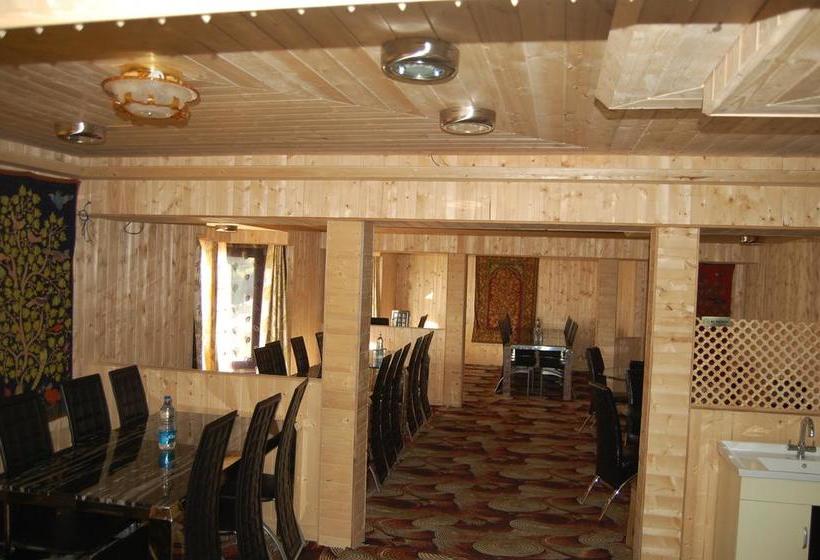 Hotel Zahgeer Continental 17