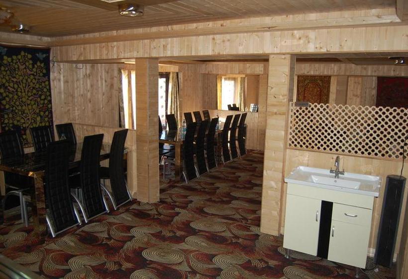 Hotel Zahgeer Continental 20