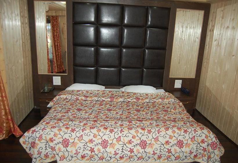 Hotel Zahgeer Continental 4