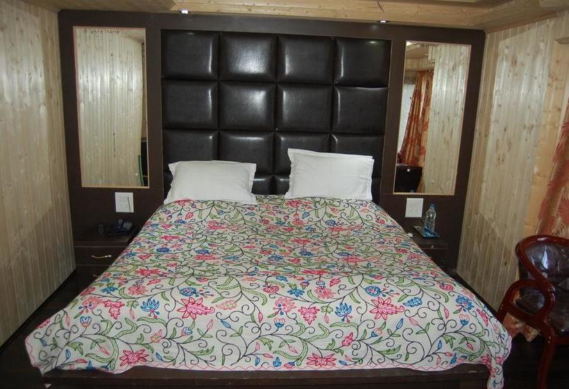 Hotel Zahgeer Continental 5