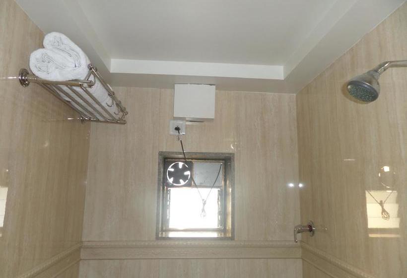 Hotel Risshi Residency 17