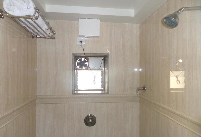 Hotel Risshi Residency 8