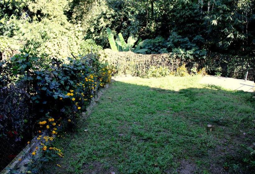 Hotel The Shire Kalimpong 6