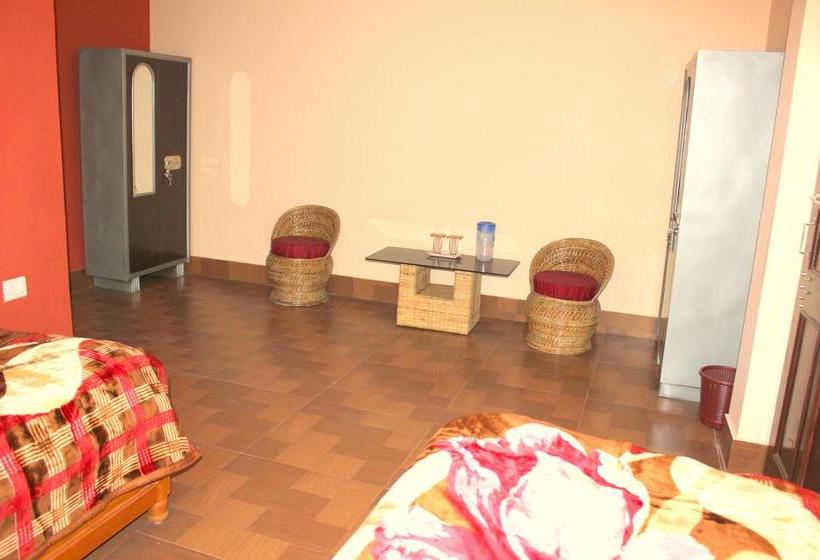 Hotel The Shire Kalimpong 9