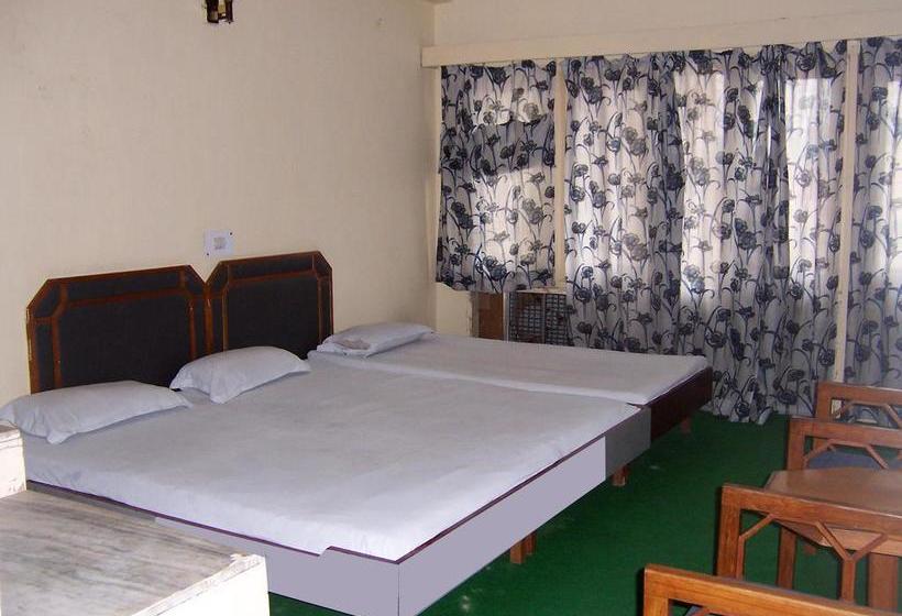 Hotel Mansarover International 16