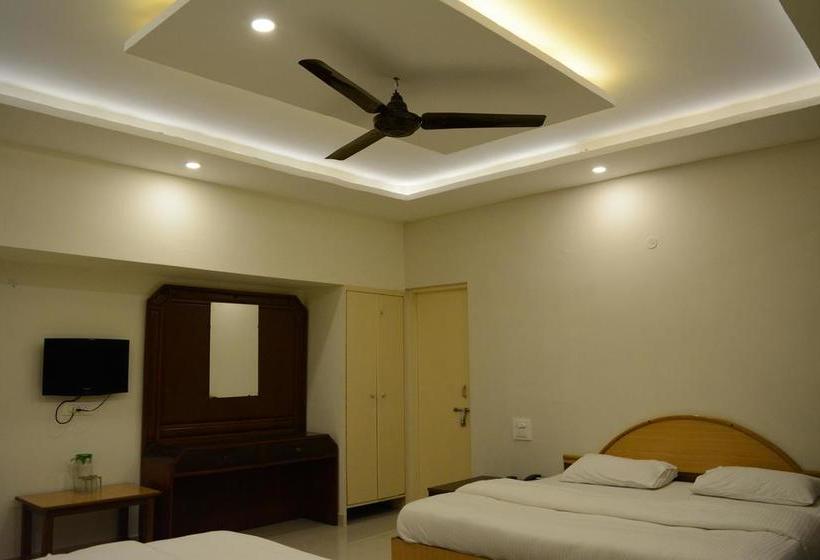 Hotel Mansarover International 4